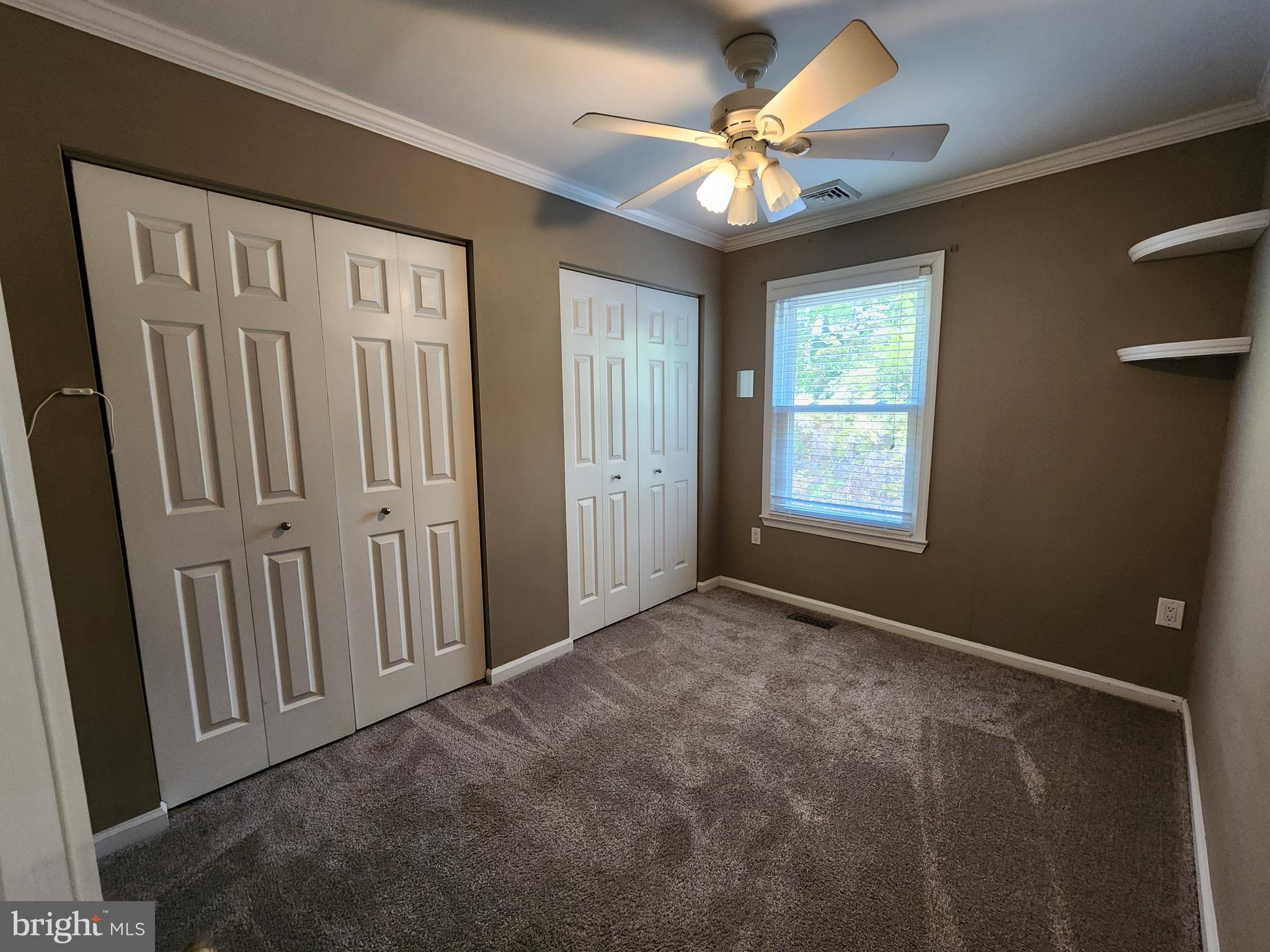 RIVERCHASE - Residential