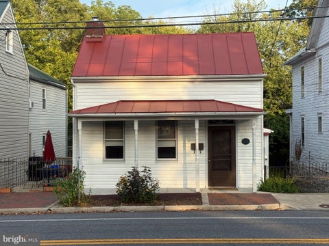 Homes For Sale - 510 S Cameron Street<br/> WINCHESTER, VA 22601