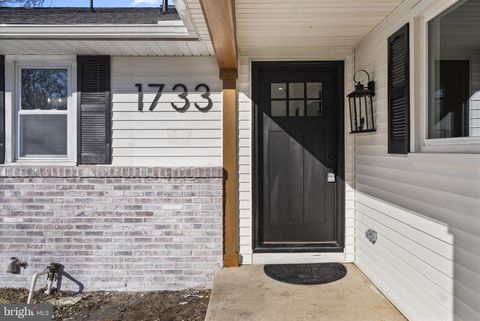 1733 LARK LANE CHERRY HILL NJ 08003