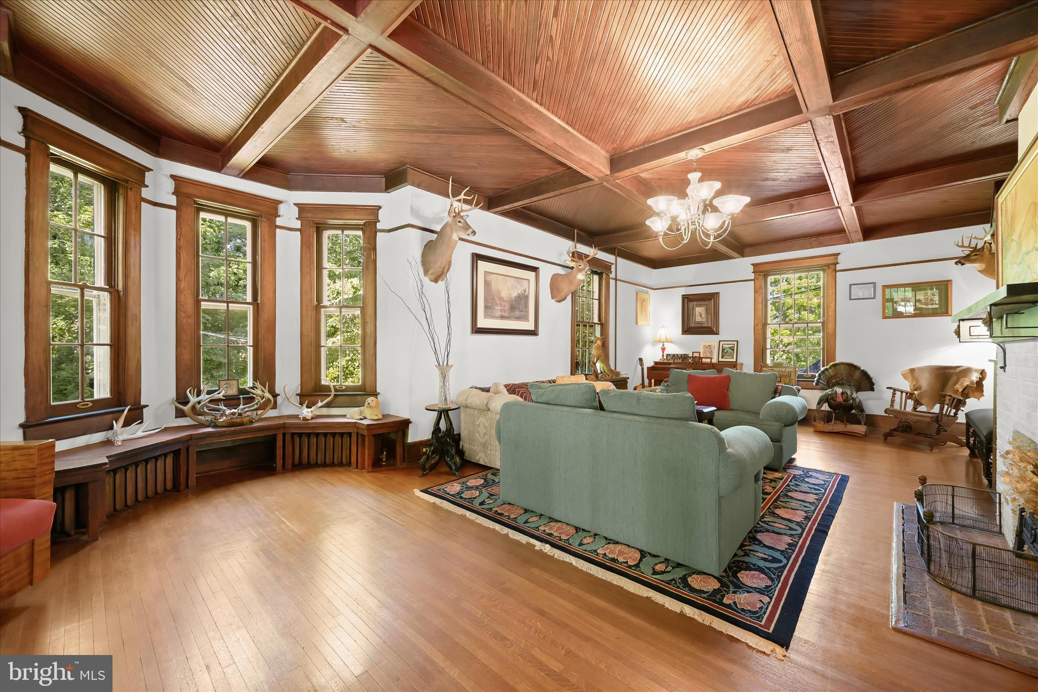 608 JEFFERSON PIKE