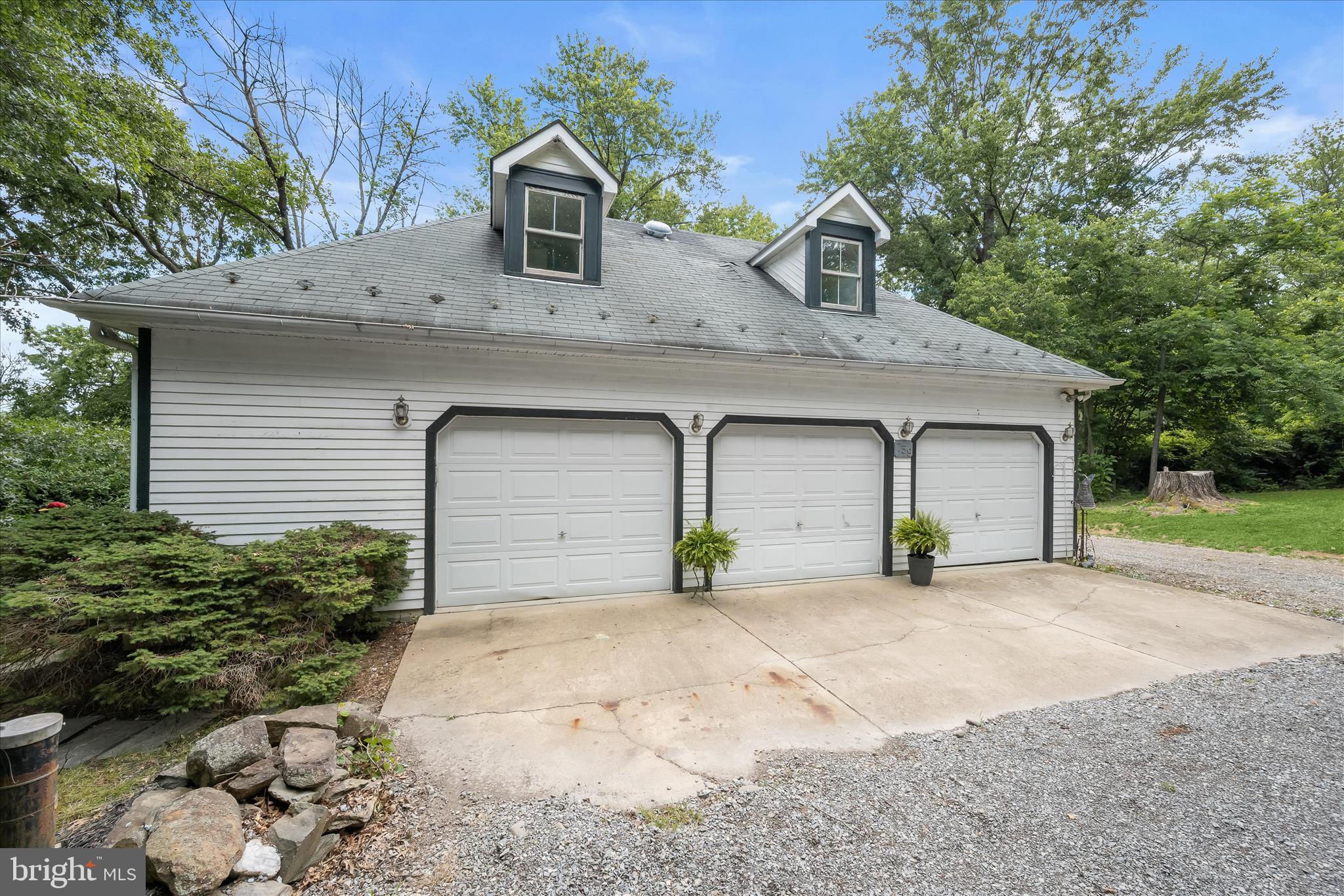 608 JEFFERSON PIKE