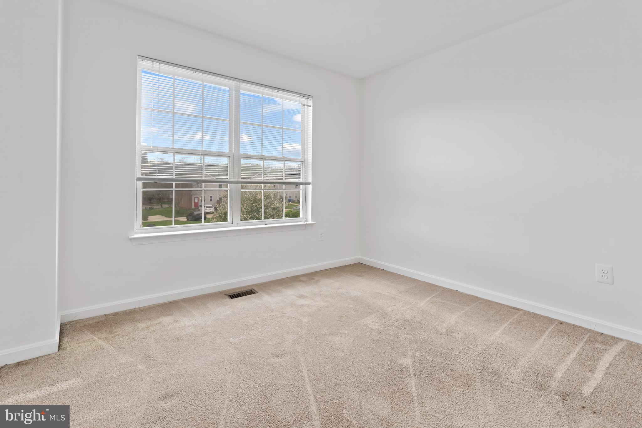 HERITAGE CROSSING - Residential