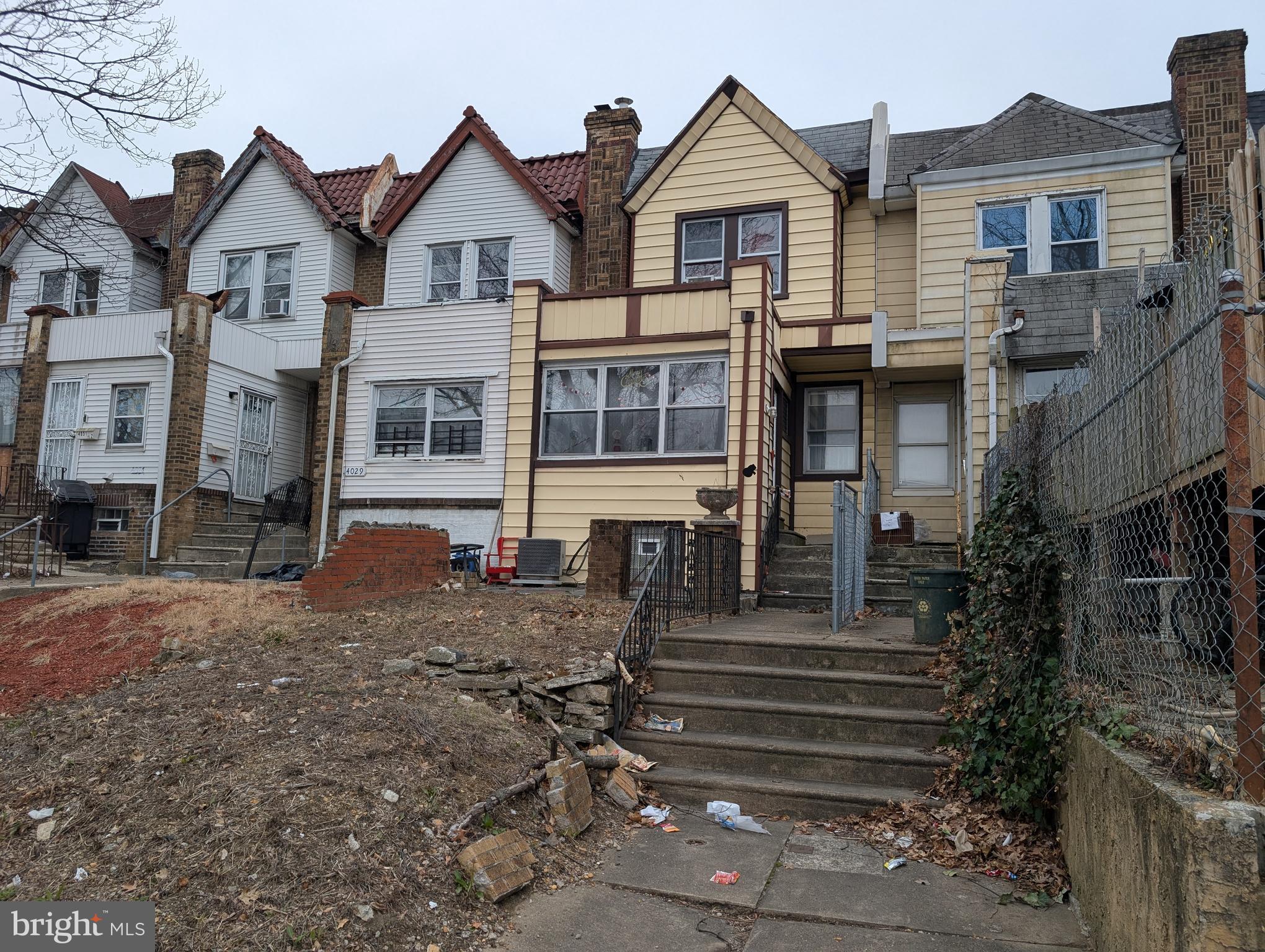 CRESCENTVILLE - Residential