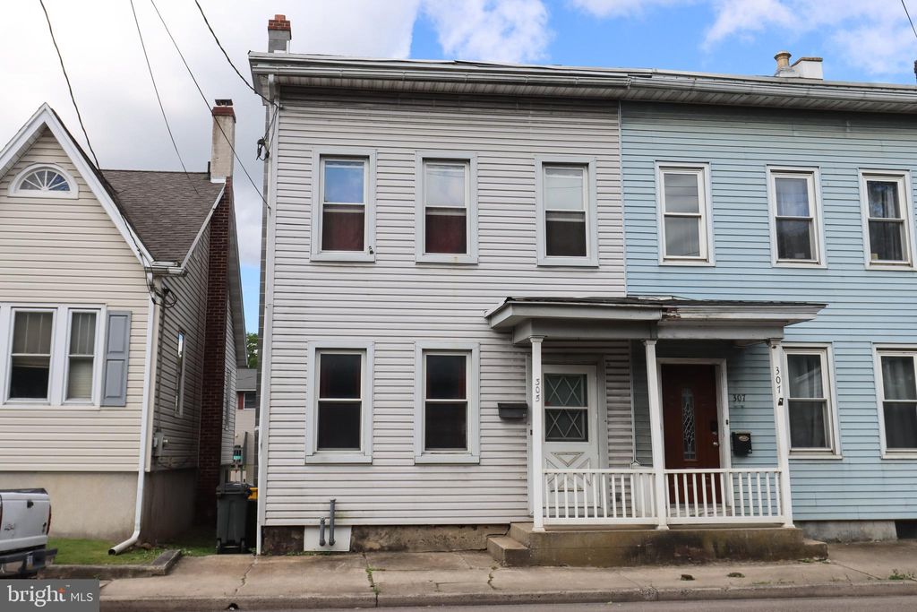 Photo of 305 Dock Street, SCHUYLKILL HAVEN, PA 17972 (MLS # PASK2024828)