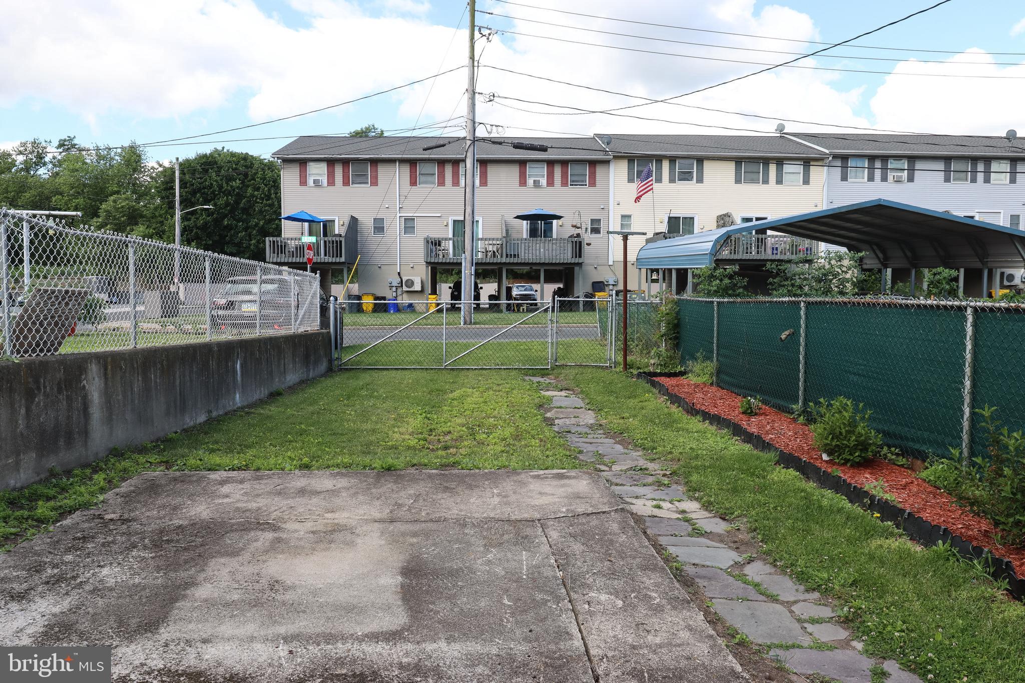 DOWNTOWN - Residential