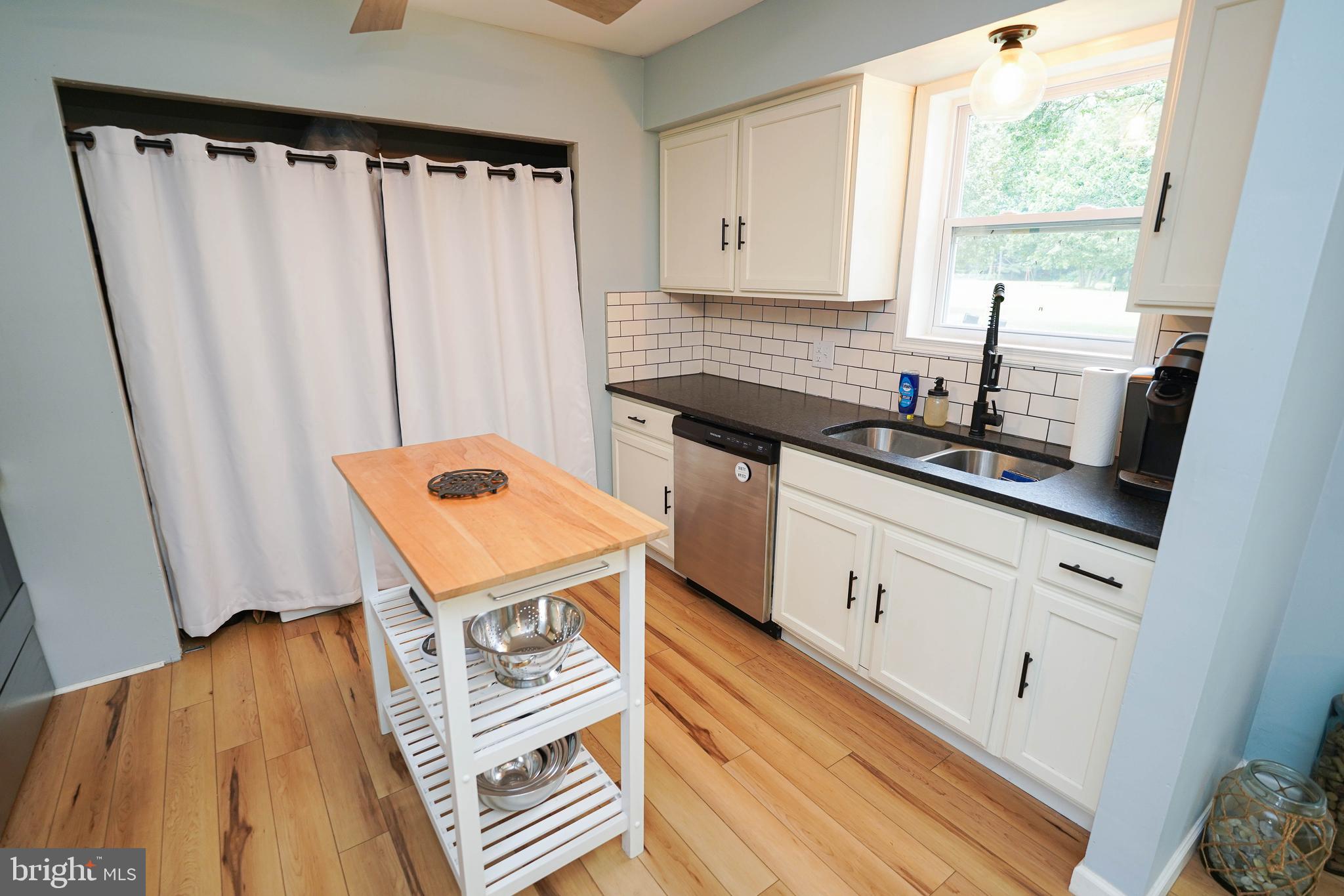 ROCKAWALKIN VILLAGE - Residential