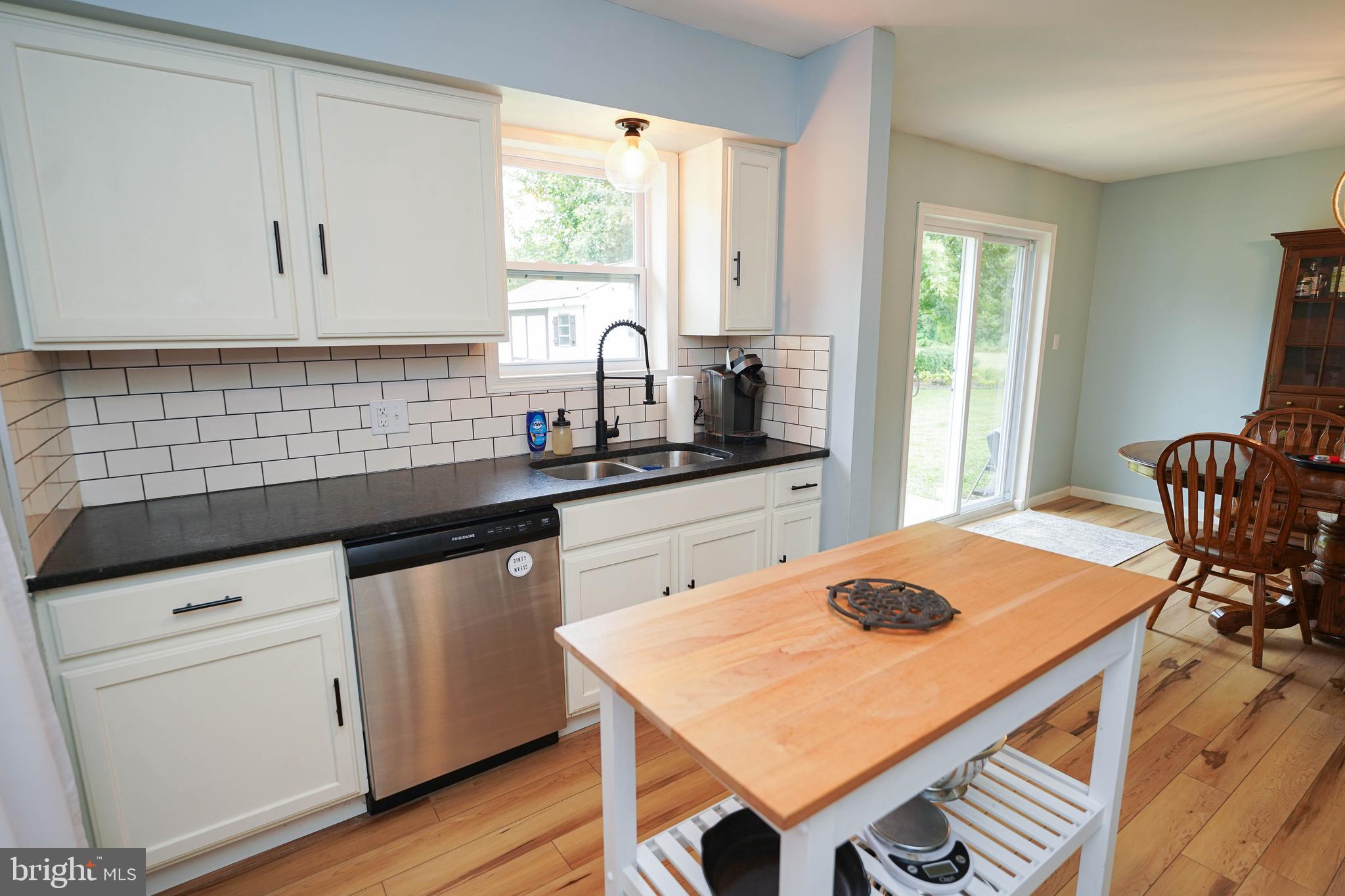 ROCKAWALKIN VILLAGE - Residential