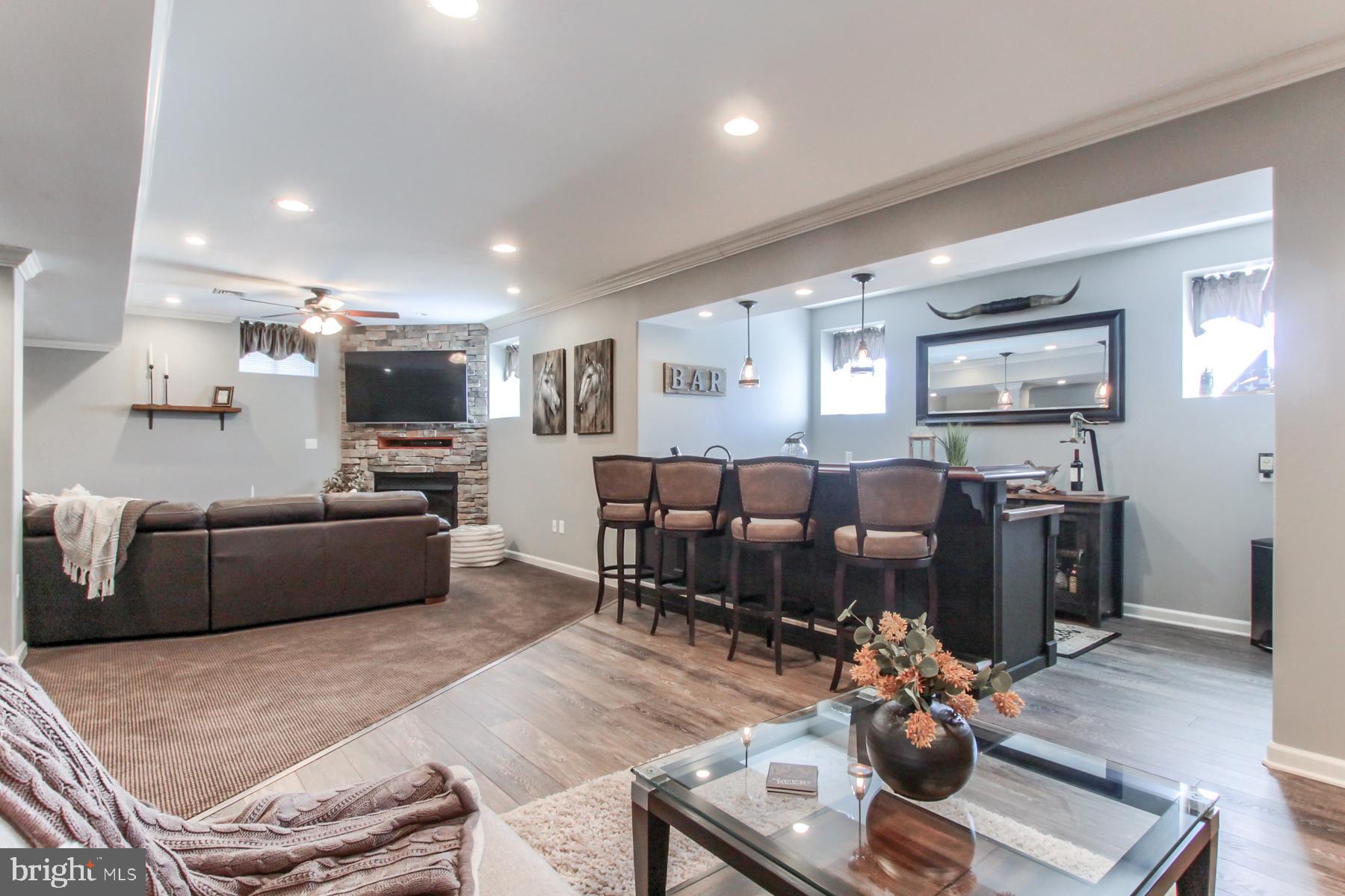 INDIAN HILLS - Residential