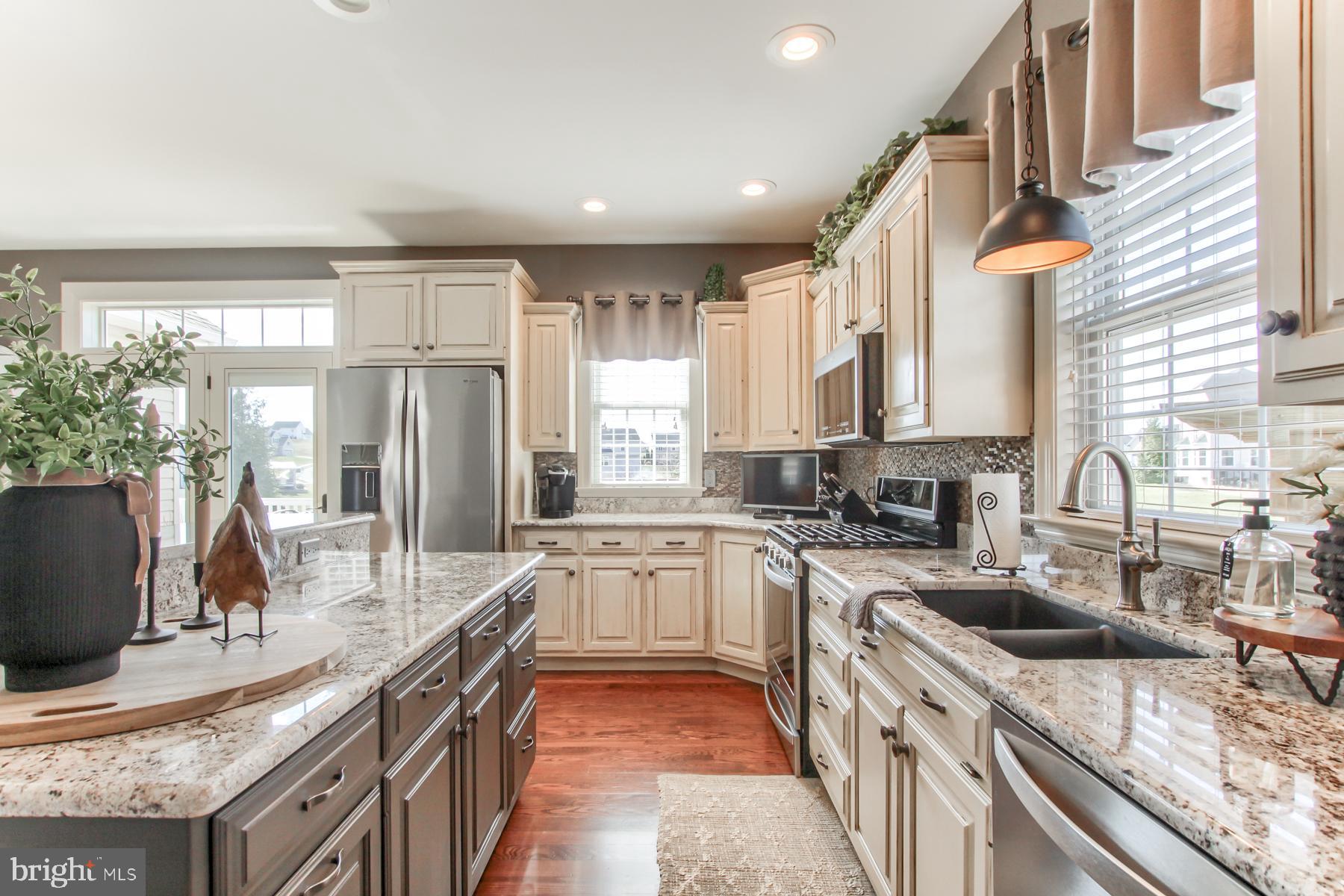 INDIAN HILLS - Residential