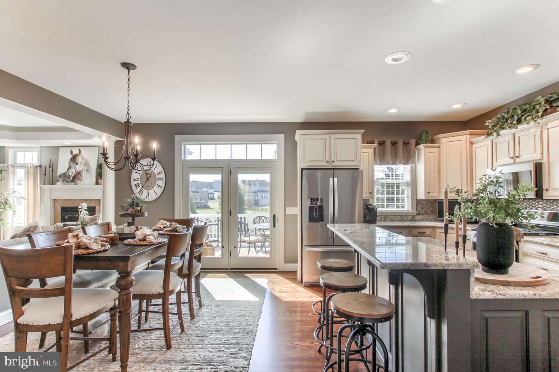 INDIAN HILLS - Residential