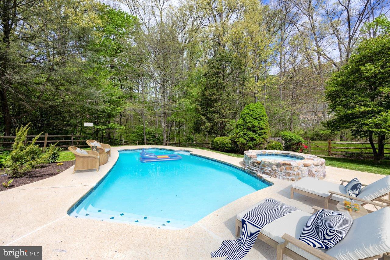 WATERGLEN - Residential