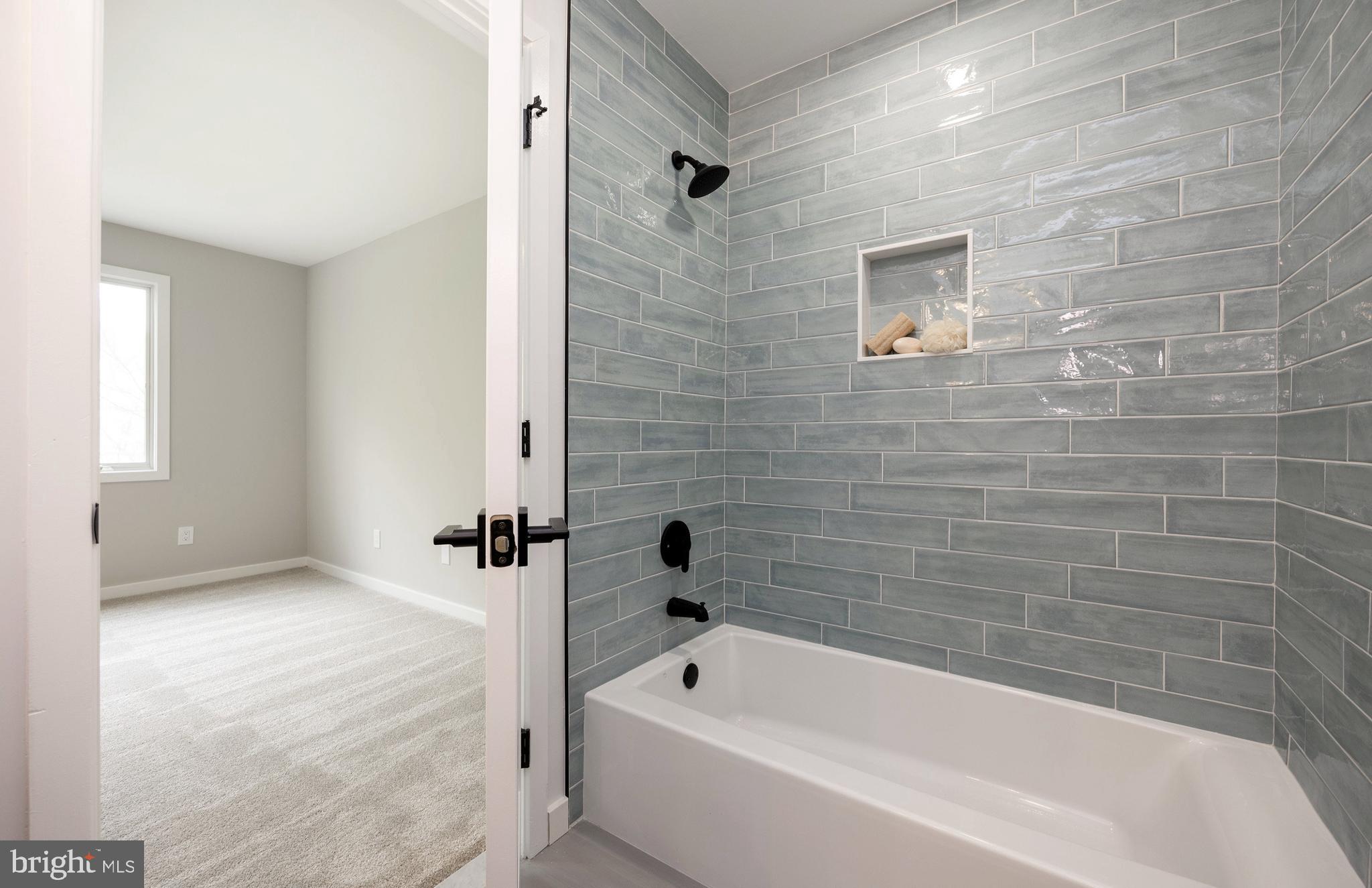 WATERGLEN - Residential