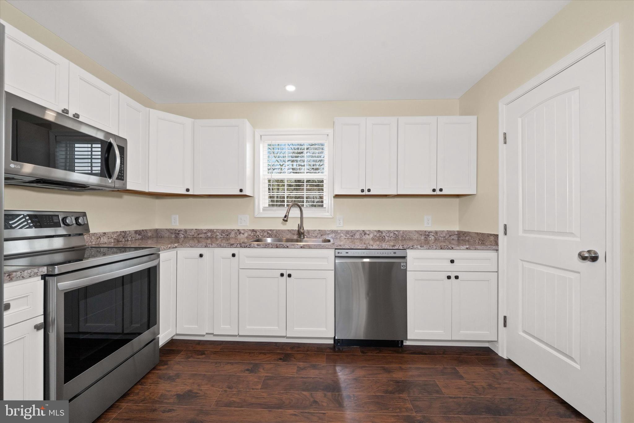 5 HILLSIDE AVENUE