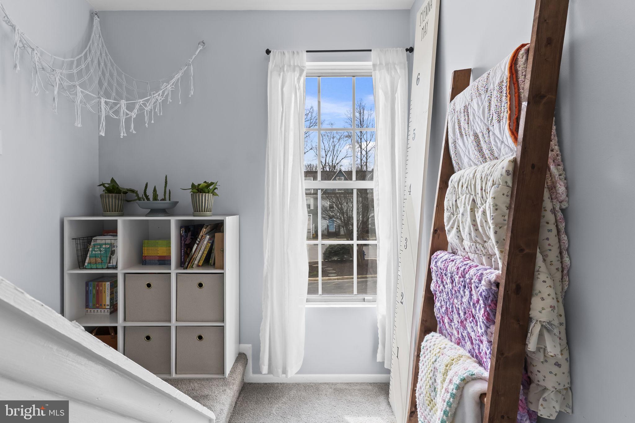 BURNT OAKS - Residential