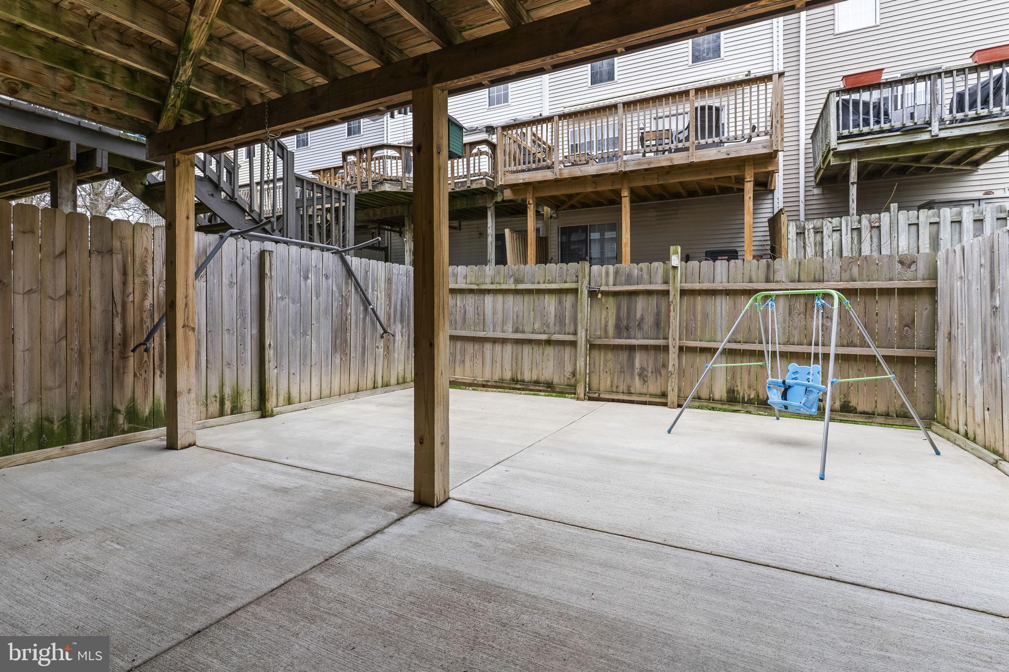 BURNT OAKS - Residential