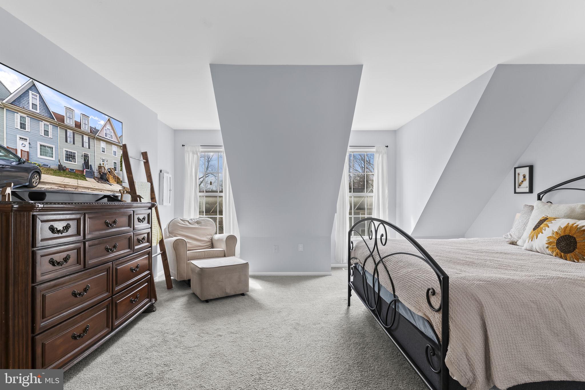 BURNT OAKS - Residential