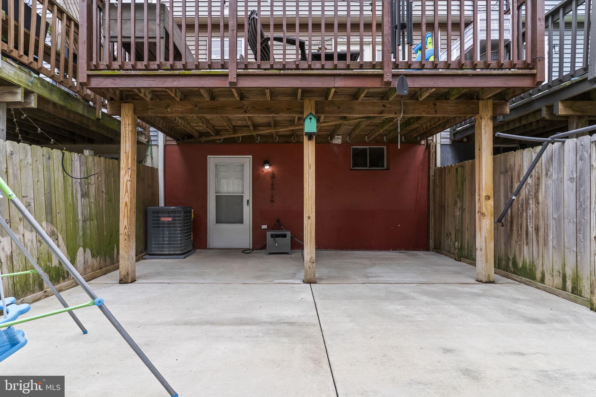 BURNT OAKS - Residential