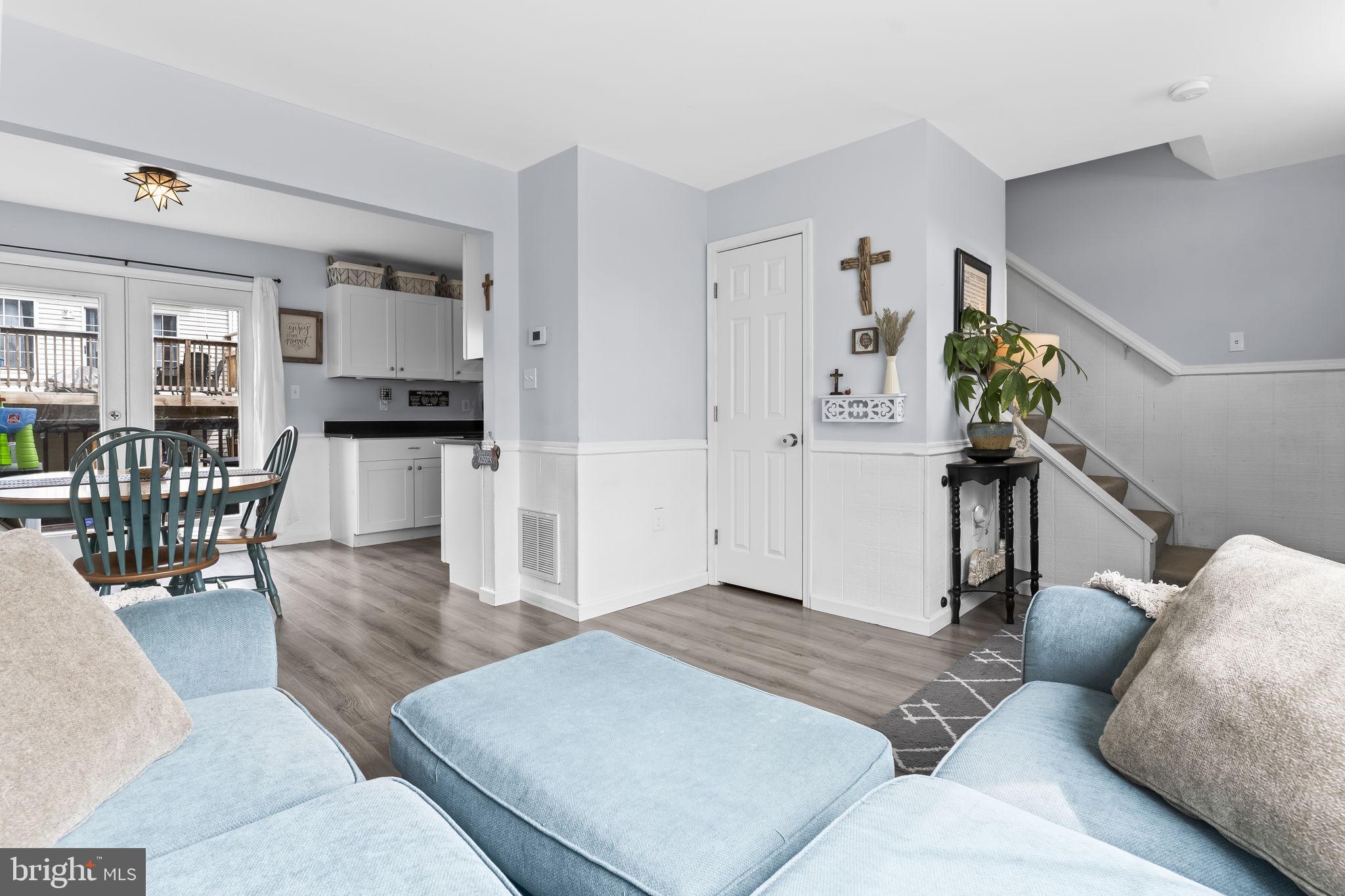 BURNT OAKS - Residential