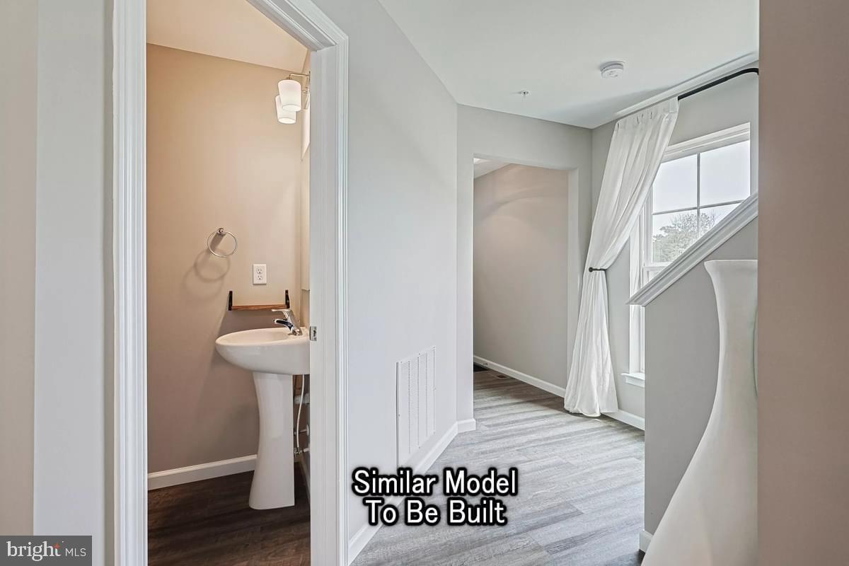 2205 HAMPDEN COURT LOT 22