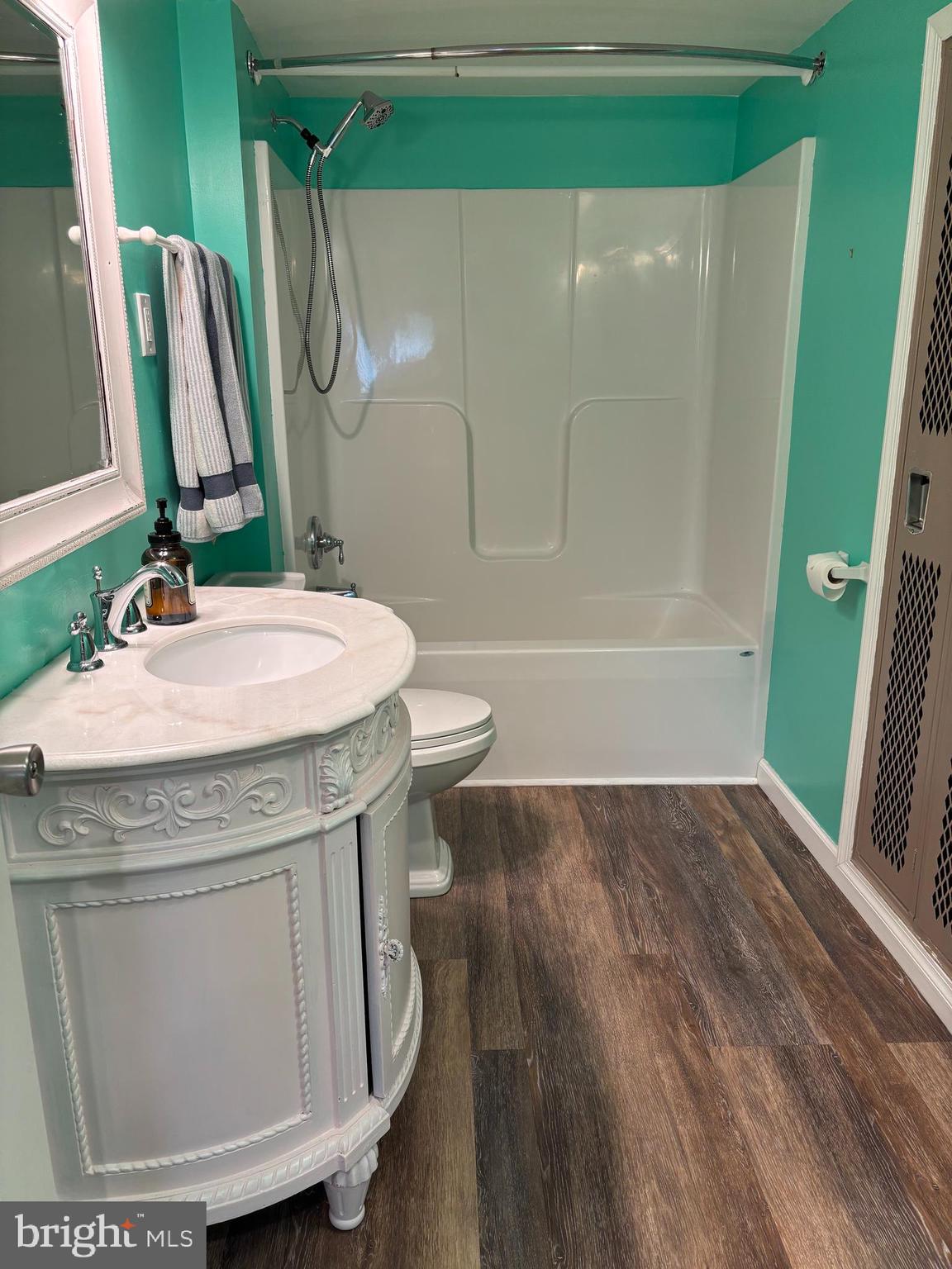 THE POINT - Residential Lease