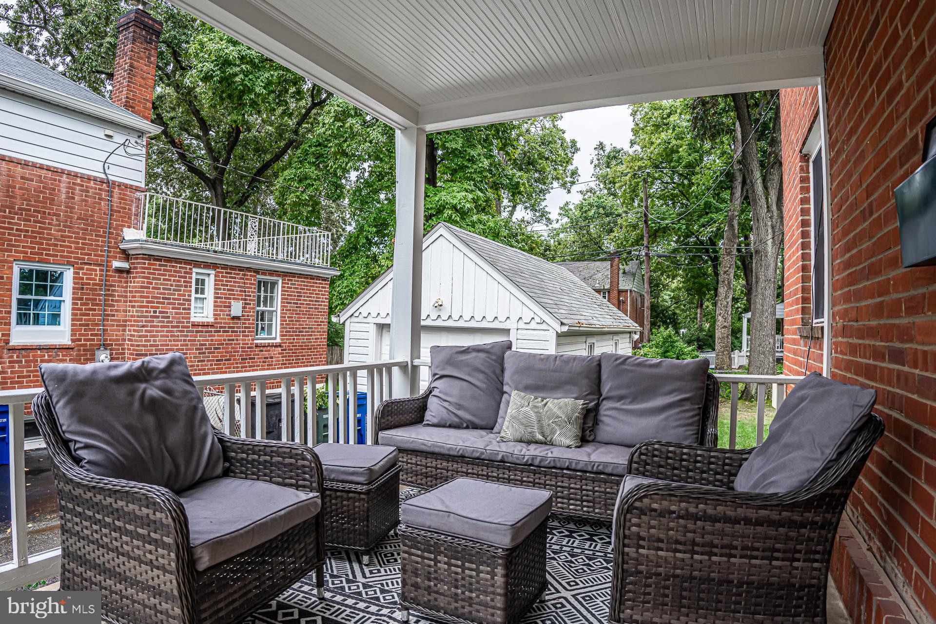 ARLINGTON FOREST - Residential Lease