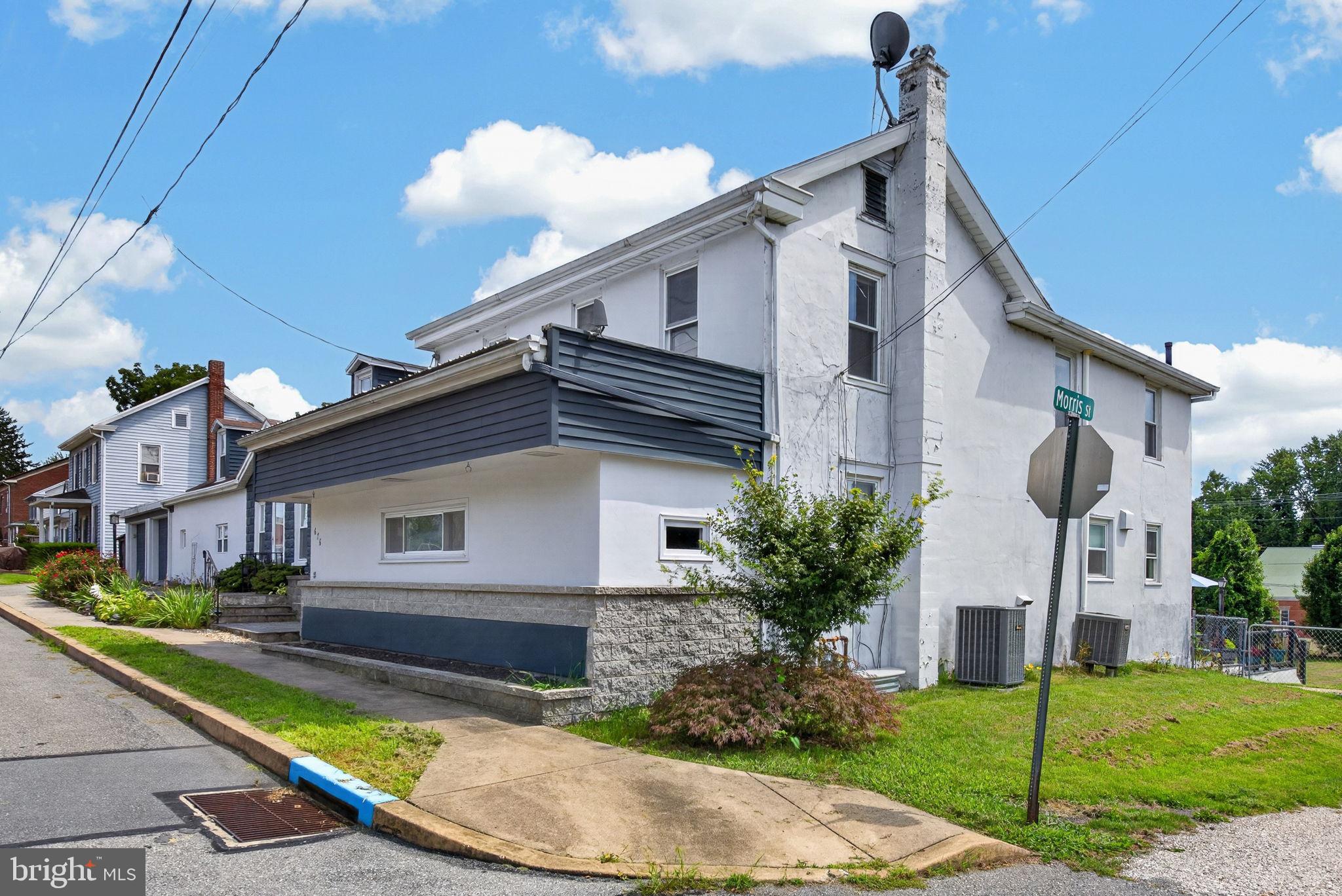 676 W MARKET STREET