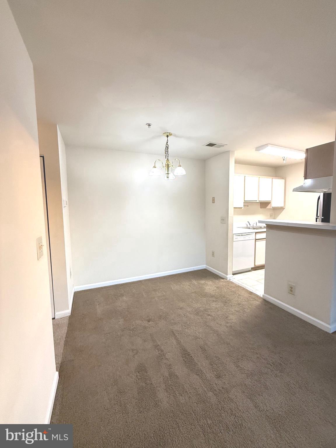 CARRIAGE POINTE AT AQUIA - Residential Lease