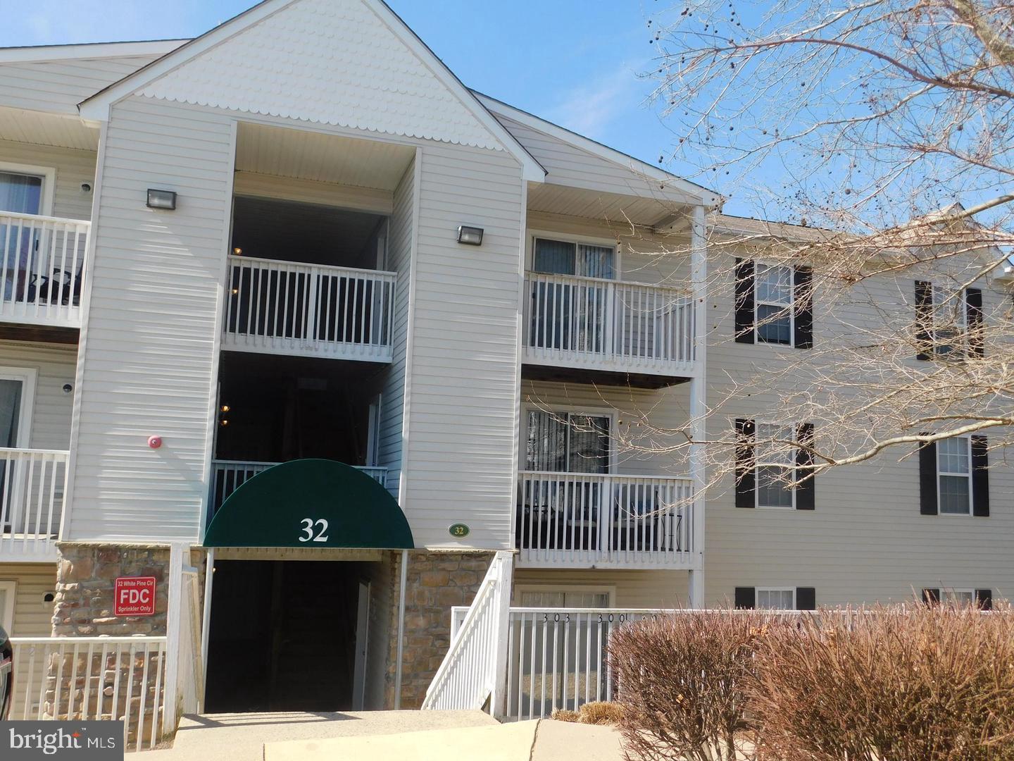 CARRIAGE POINTE AT AQUIA - Residential Lease