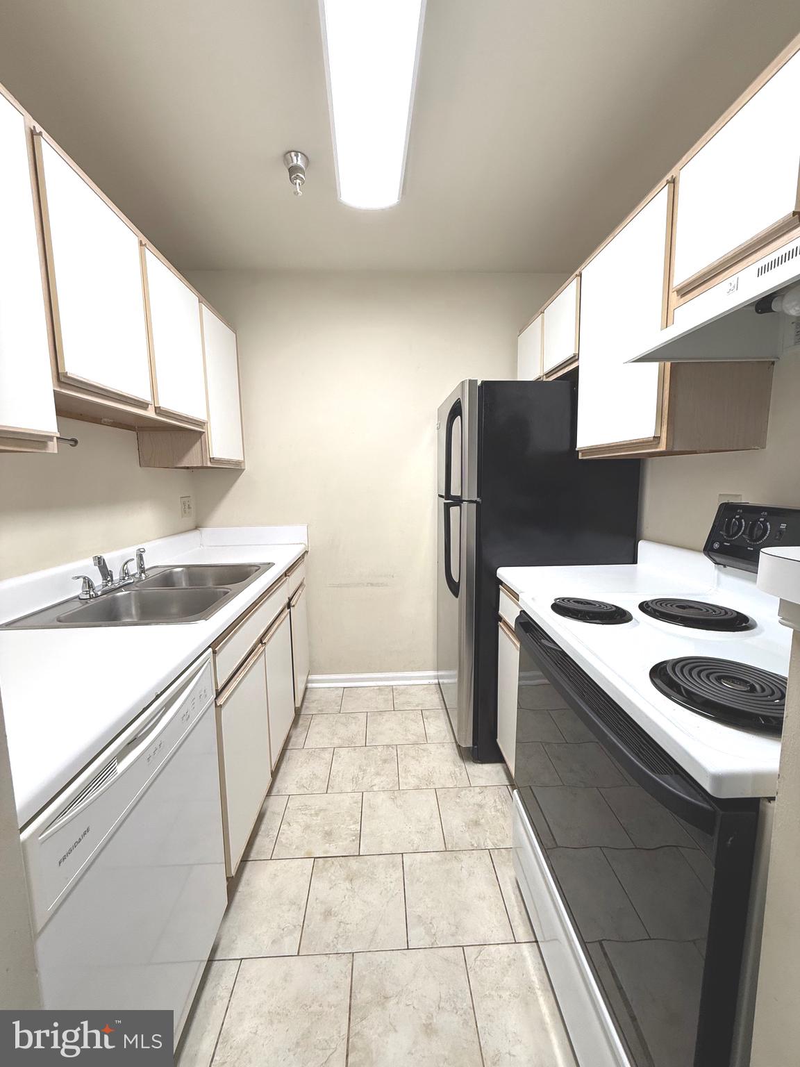 CARRIAGE POINTE AT AQUIA - Residential Lease