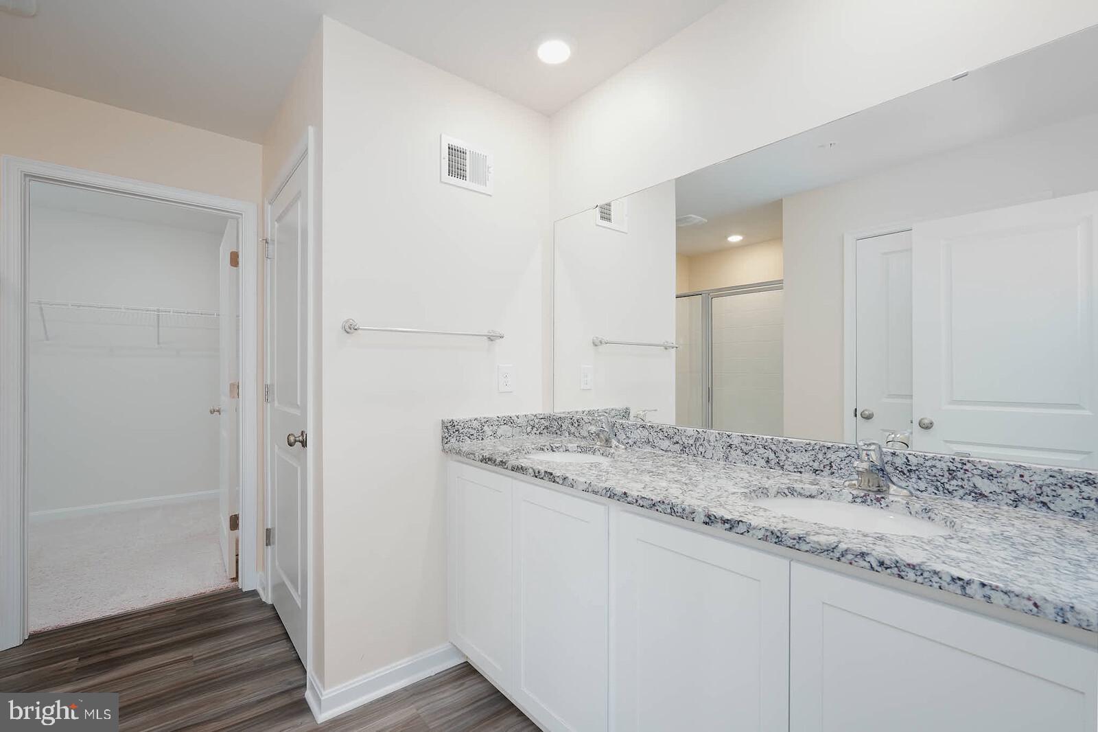 TUSCARORA CREEK - Residential