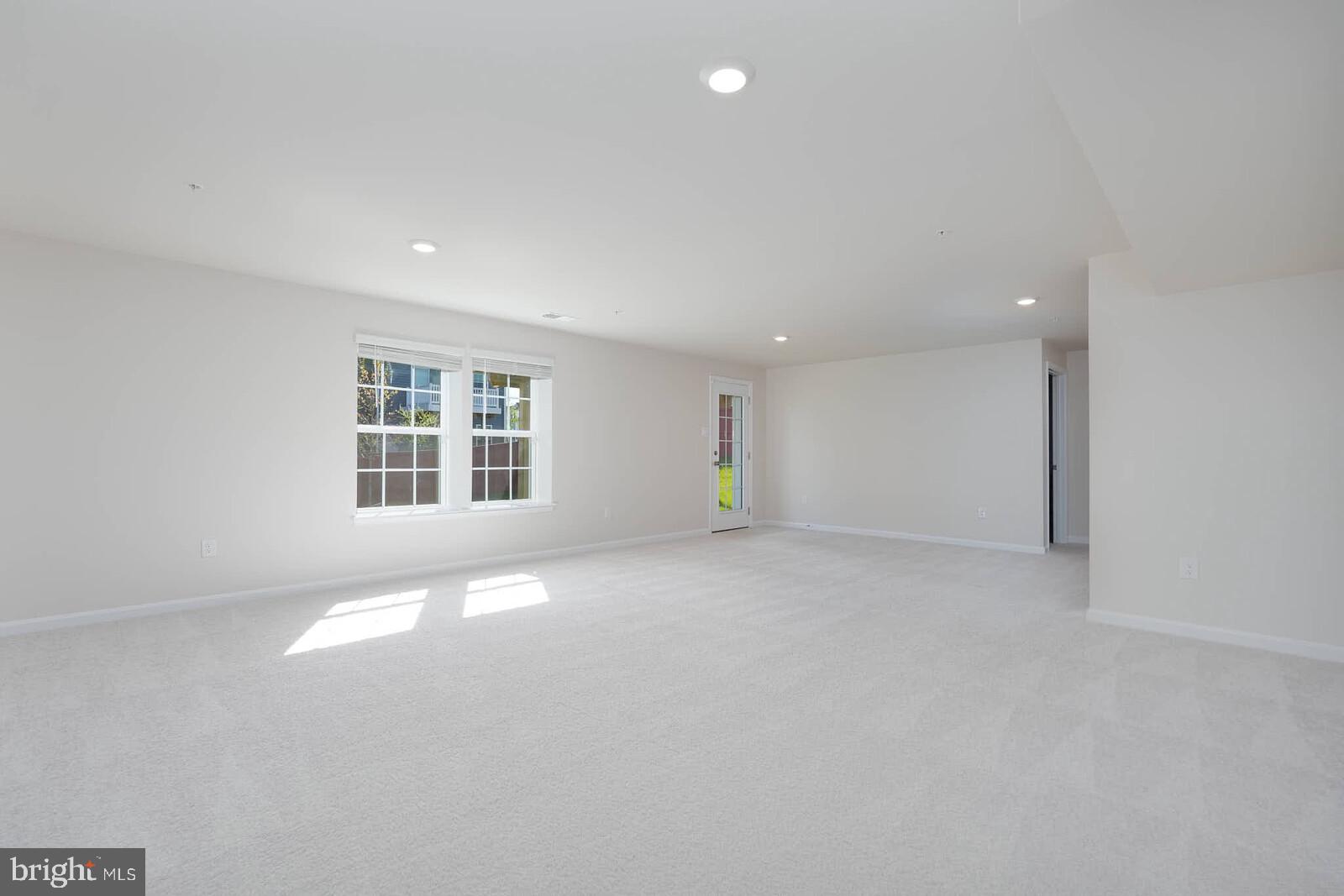 TUSCARORA CREEK - Residential