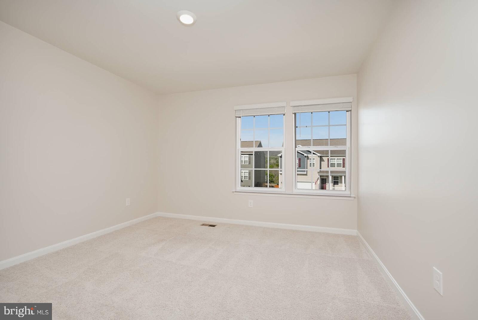 TUSCARORA CREEK - Residential