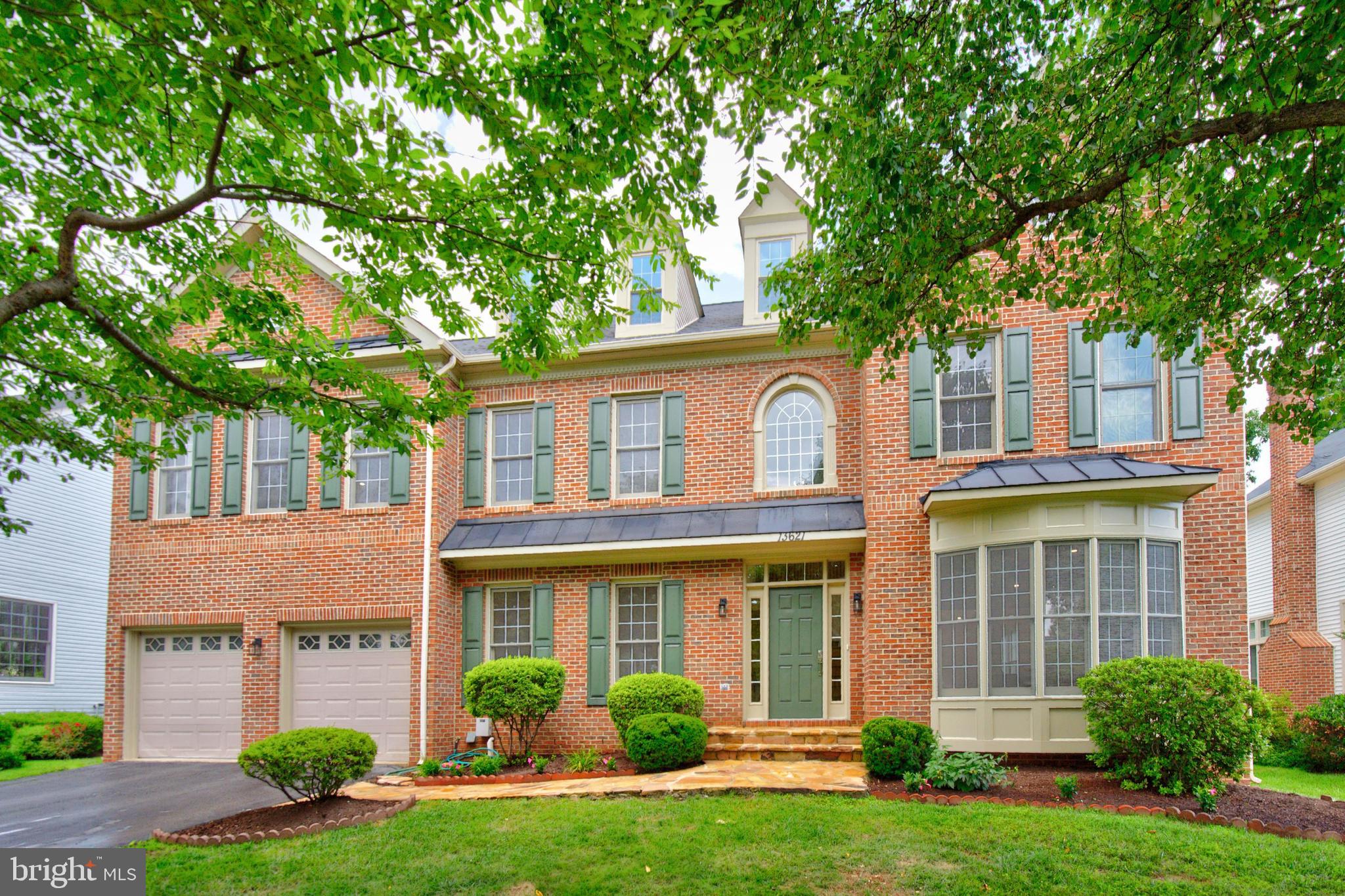 13621 PINE VIEW LANE