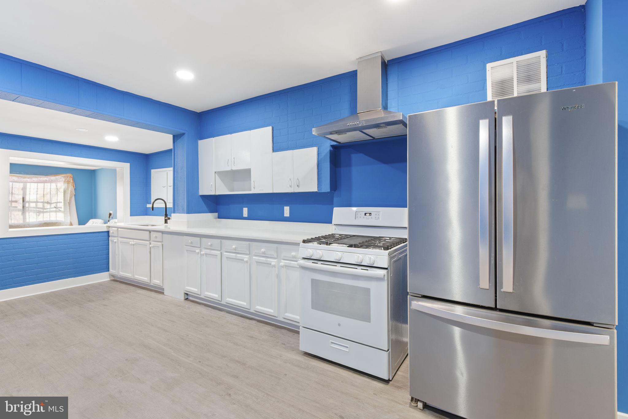 BALTIMORE HIGHLANDS - Residential