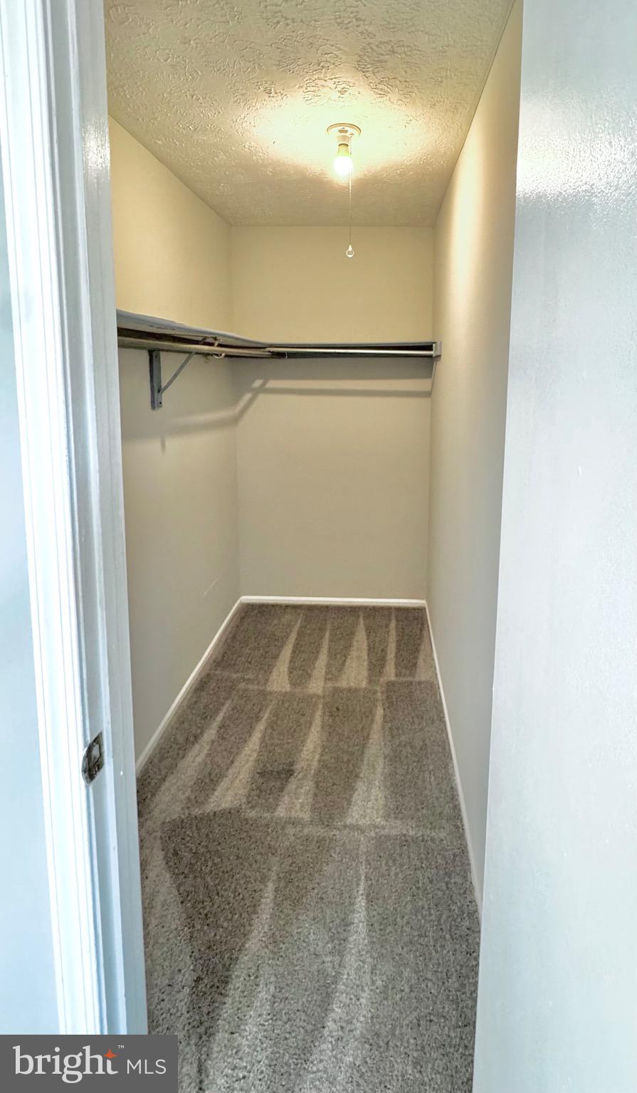 REVELL DOWNS - Residential Lease