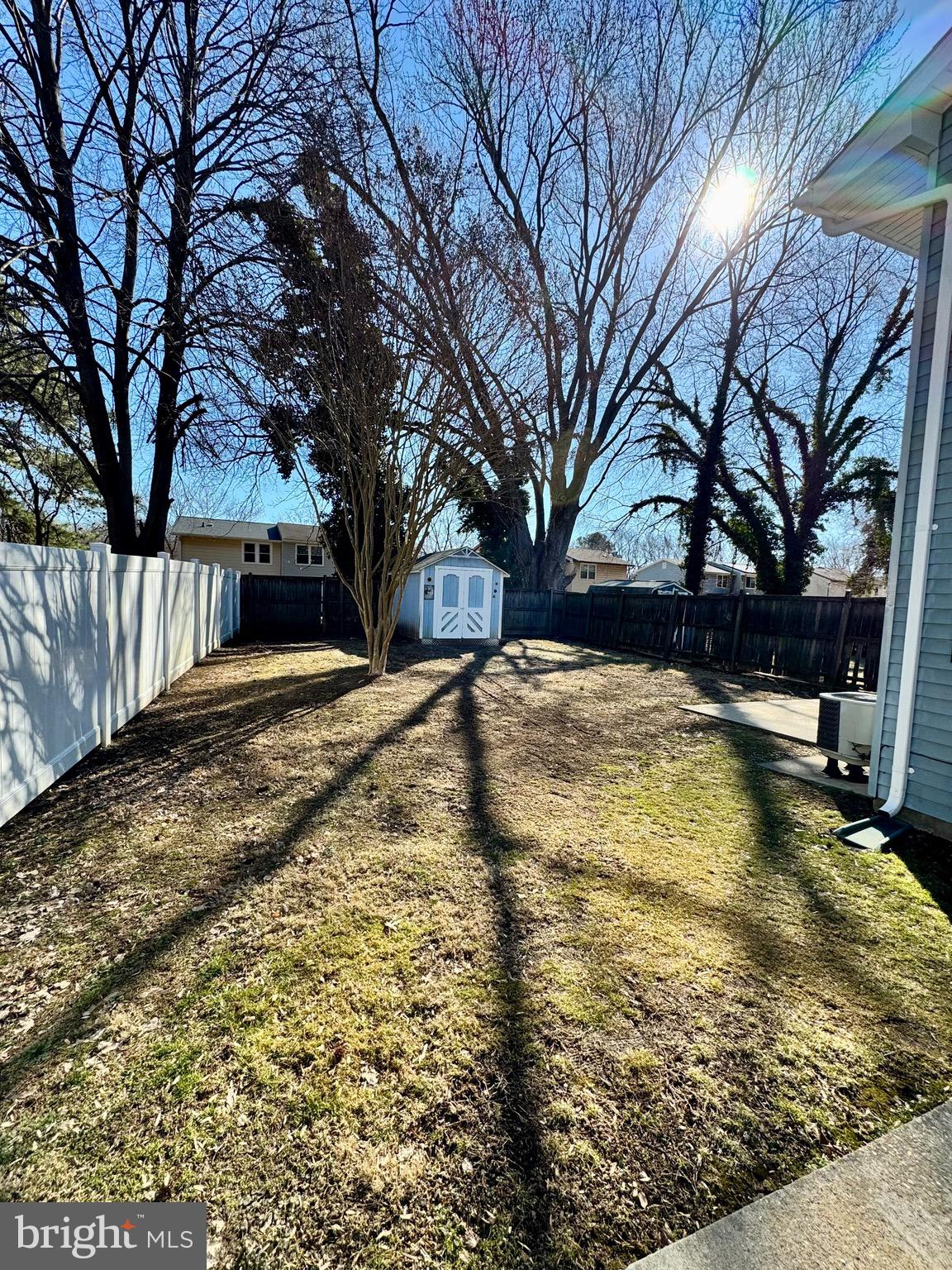 REVELL DOWNS - Residential Lease