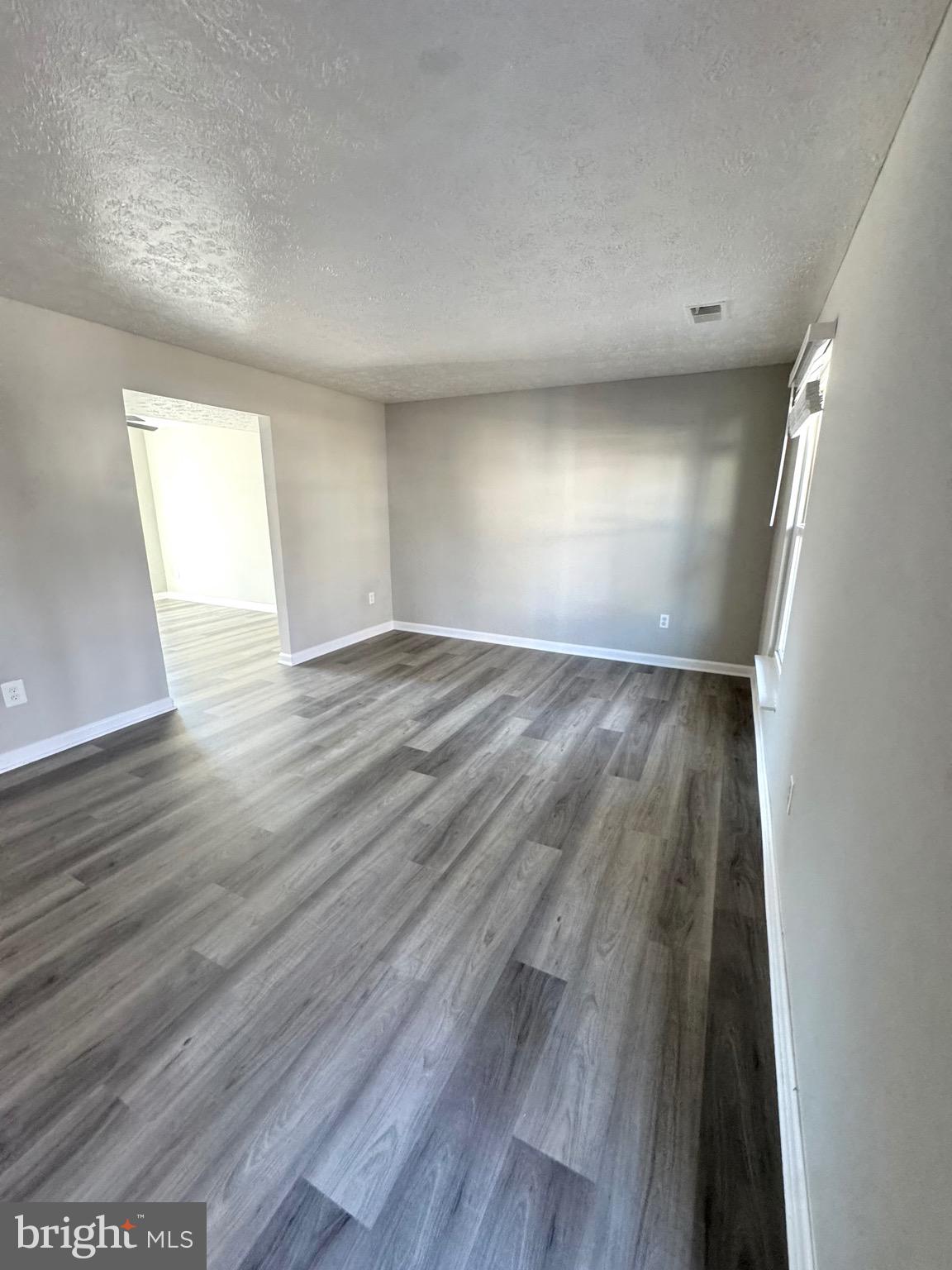 REVELL DOWNS - Residential Lease
