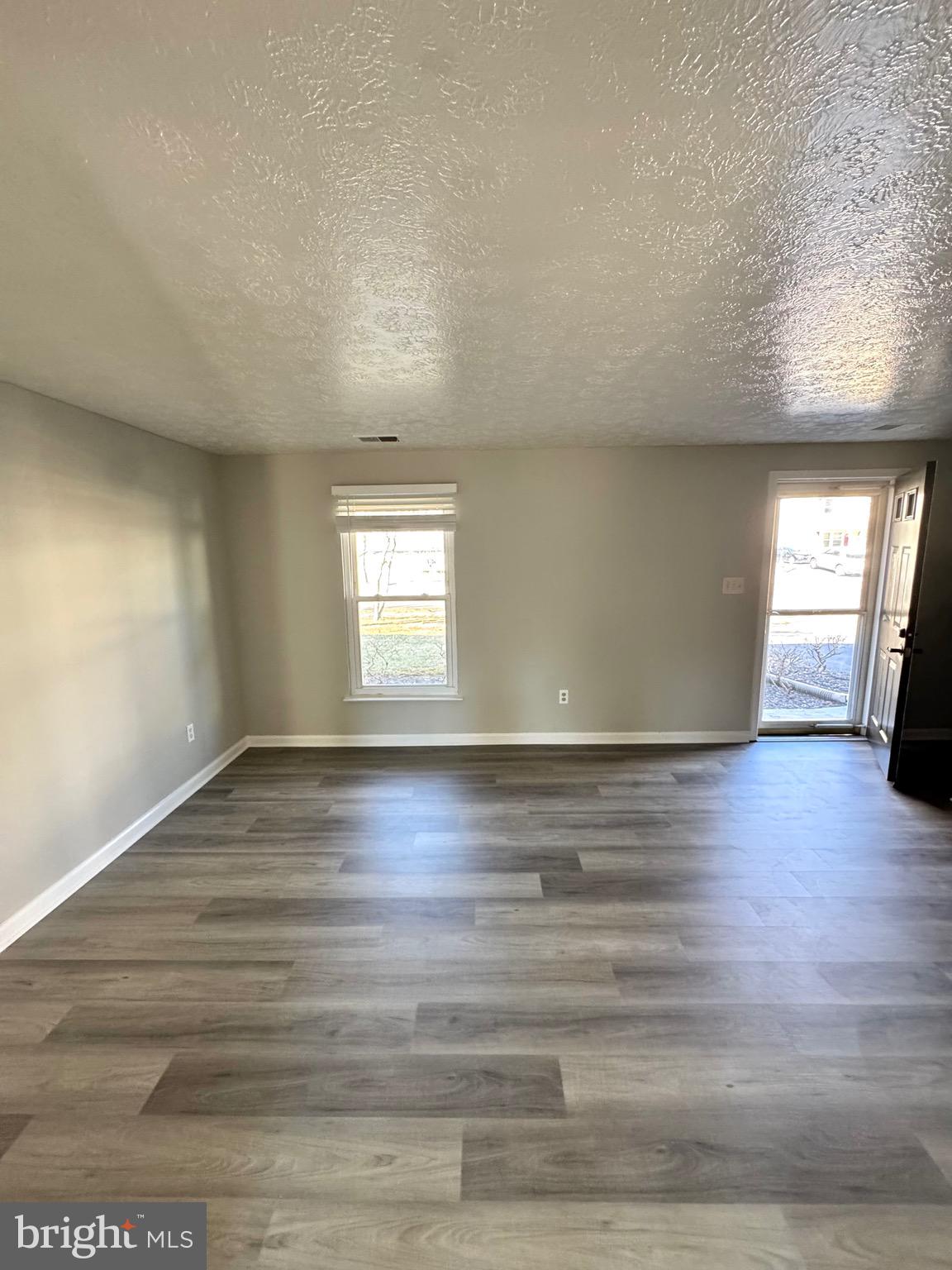 REVELL DOWNS - Residential Lease