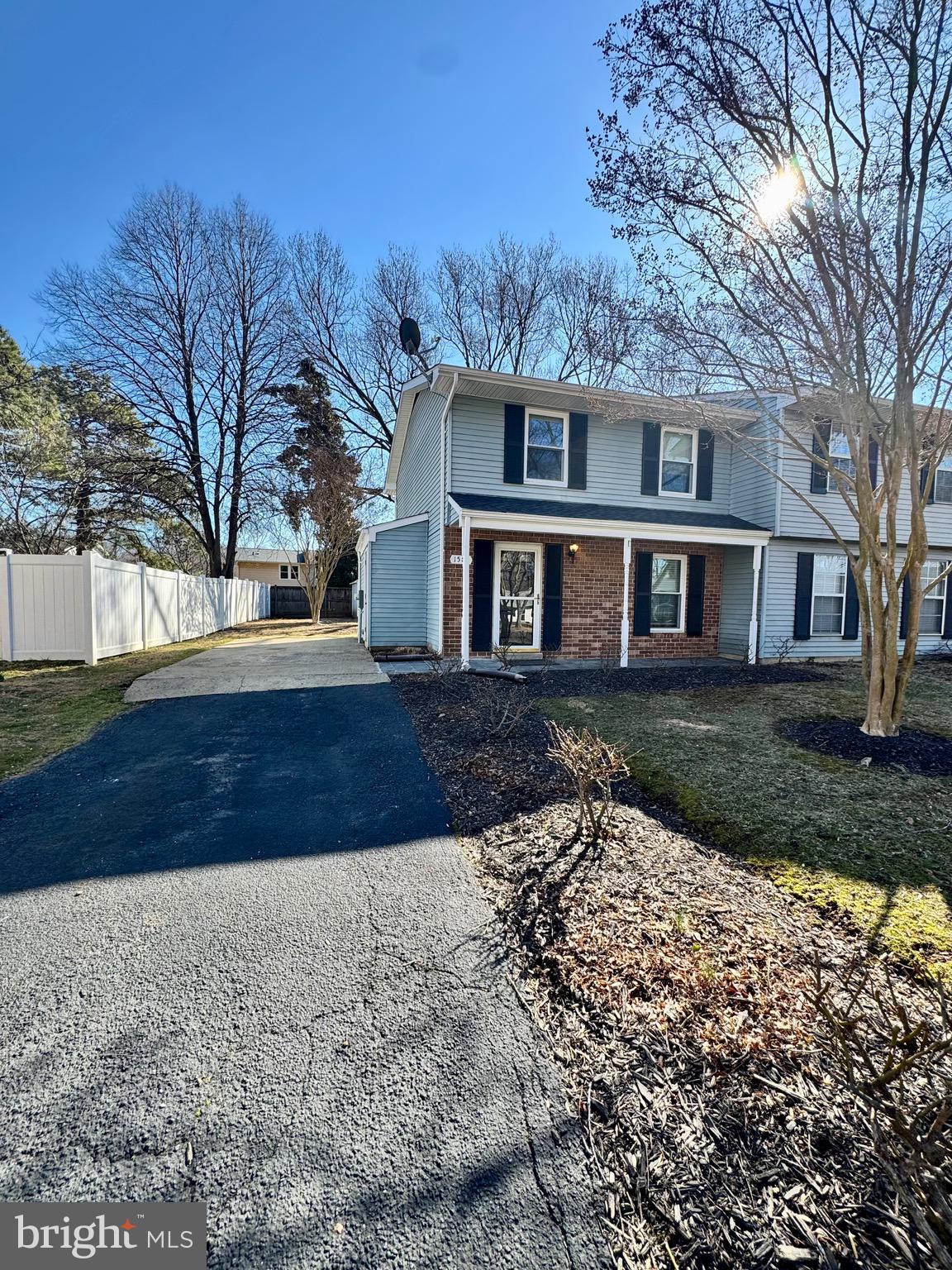 REVELL DOWNS - Residential Lease