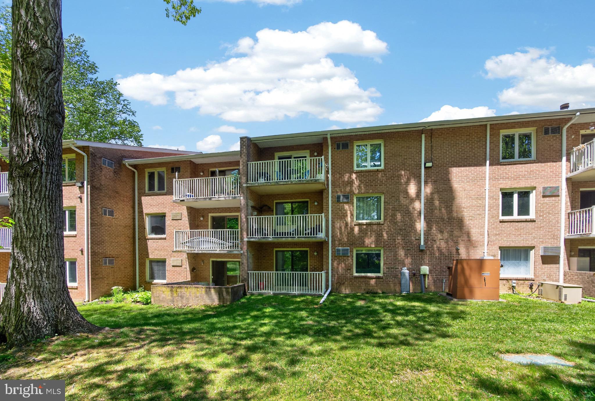 WOODMONT NORTH - Residential