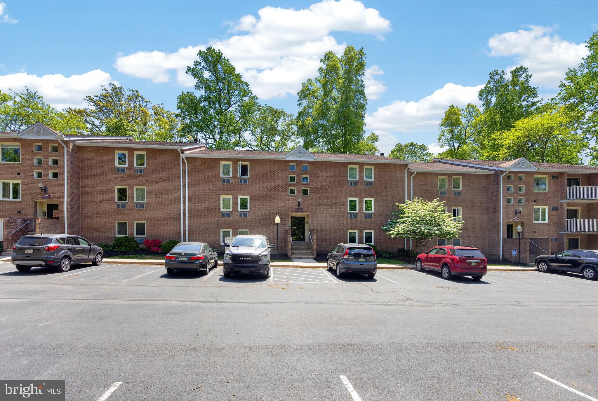 WOODMONT NORTH - Residential