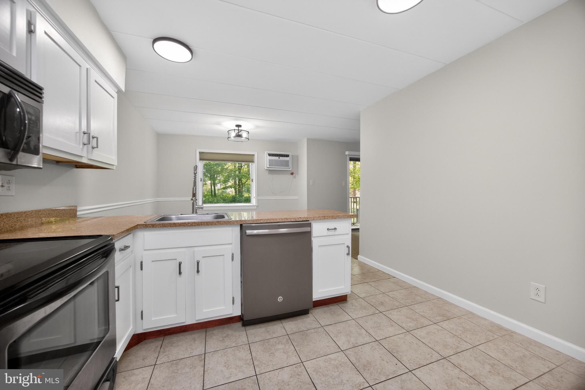WOODMONT NORTH - Residential