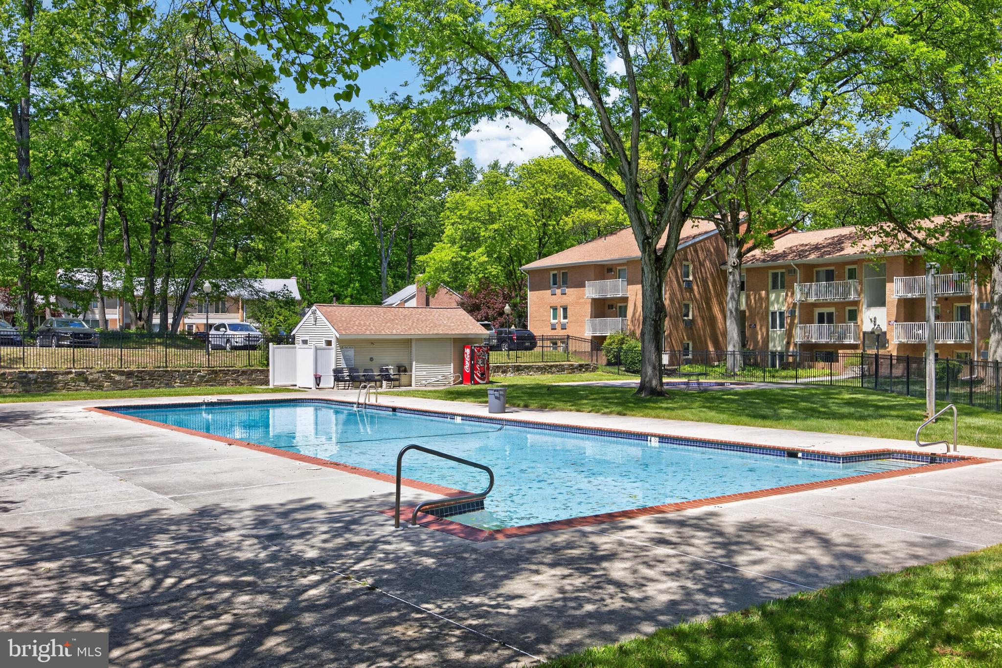 WOODMONT NORTH - Residential