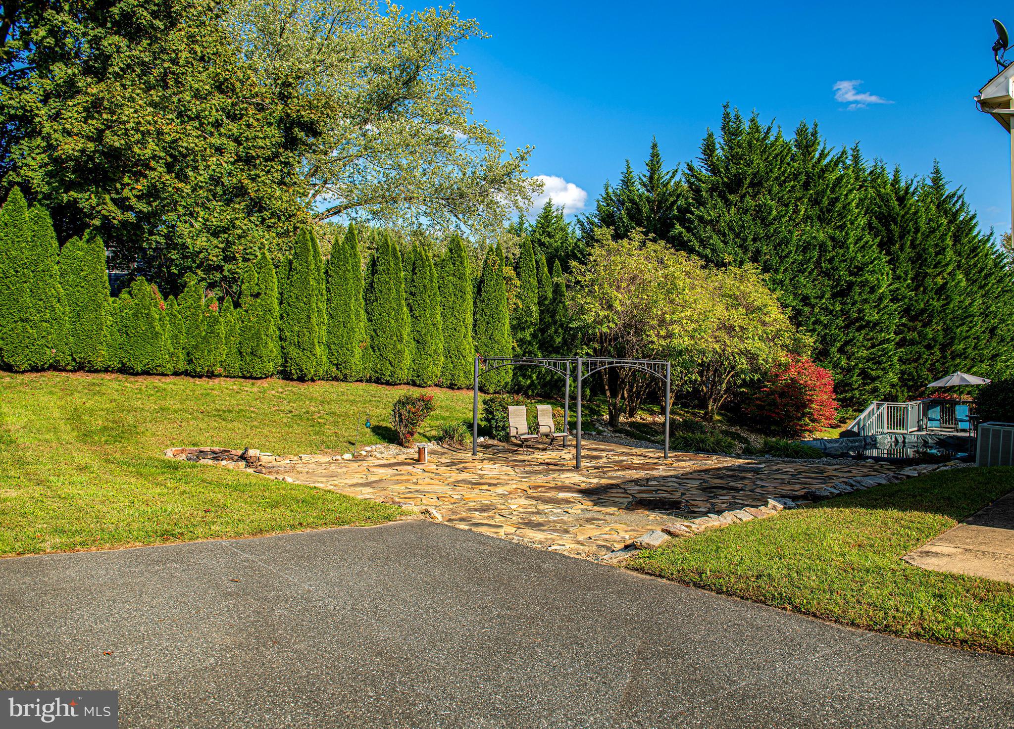 JARRETTSWOOD - Residential