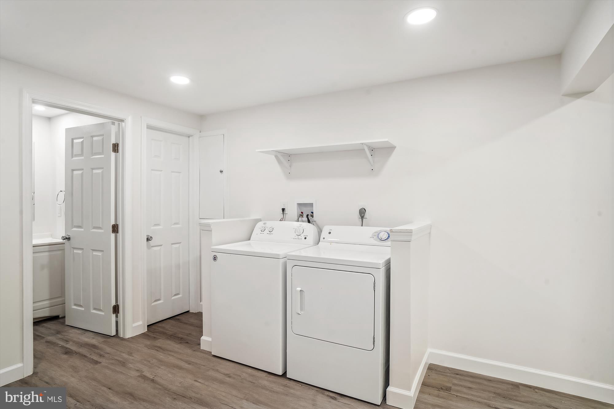 HILLCREST ORCHARDS - Residential Lease