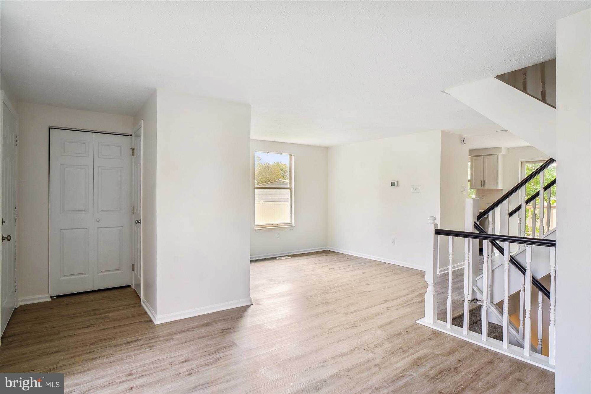 HILLCREST ORCHARDS - Residential Lease