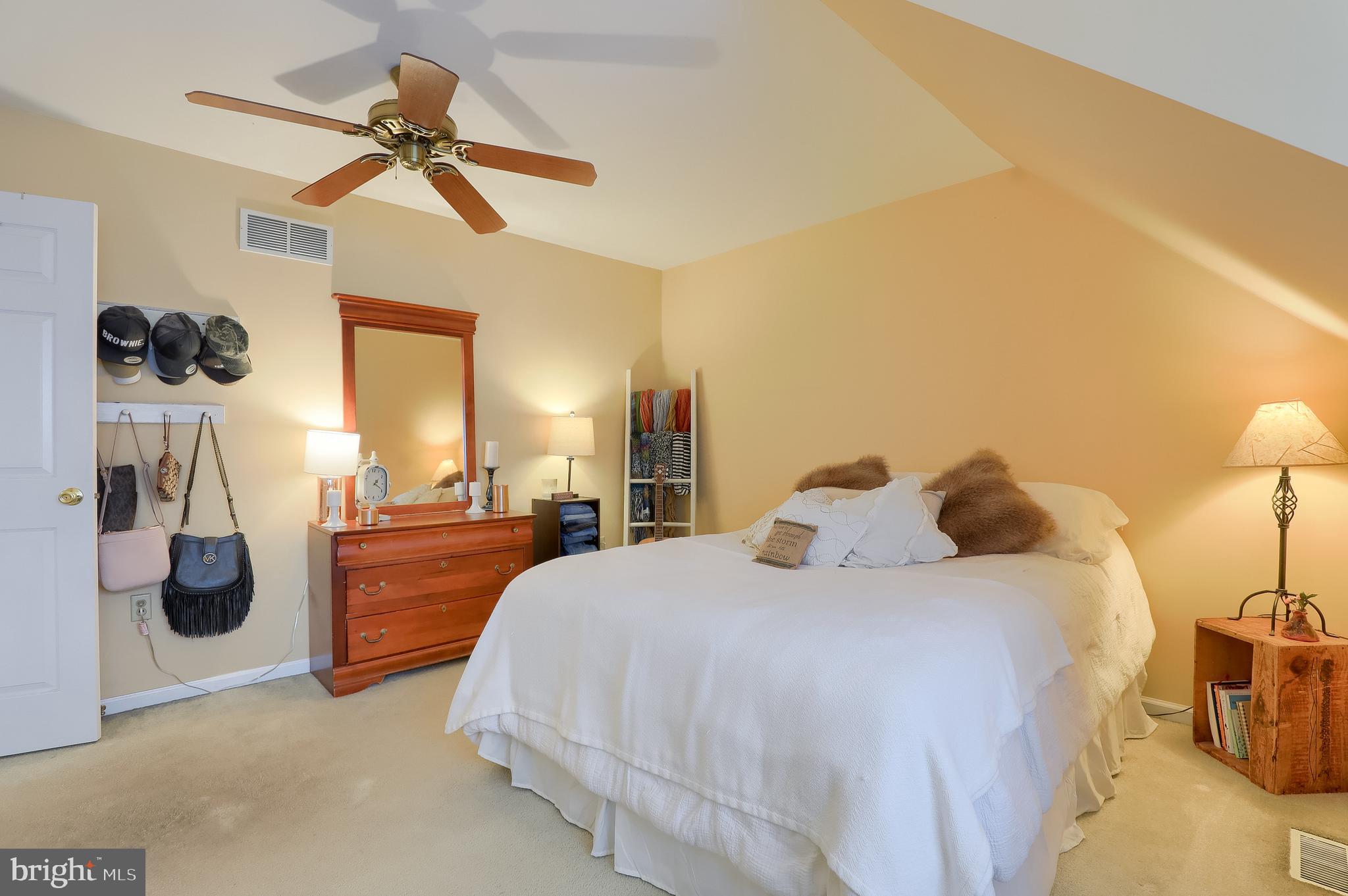 OAK RIDGE COMMONS - Residential