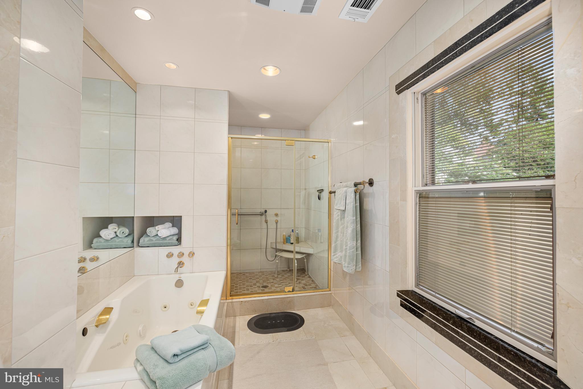 MERRYWOOD ON THE POTOMAC - Residential