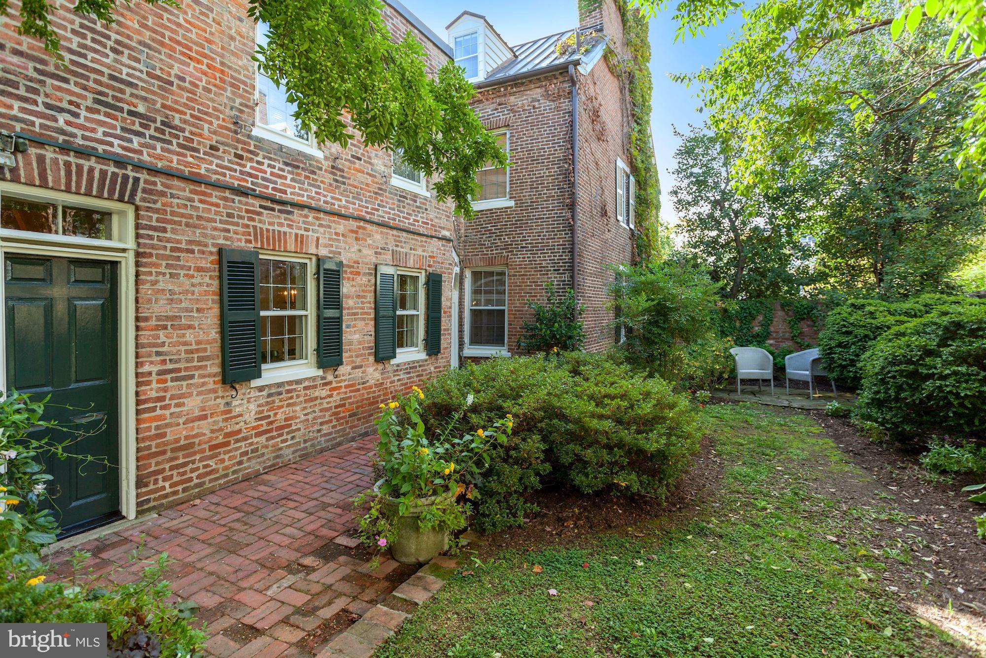 OLD TOWN - Residential