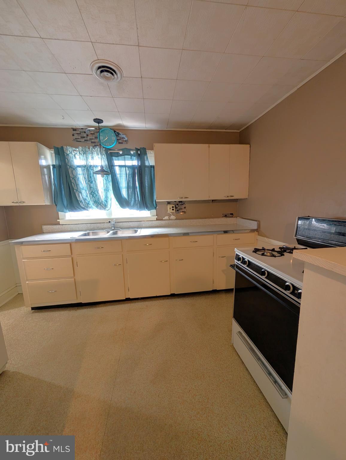 1014 S CENTRAL AVENUE A